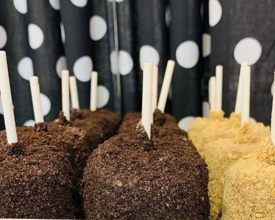 Order Giant Marshmallow food online from Mindy's Munchies store, Boca Raton on bringmethat.com