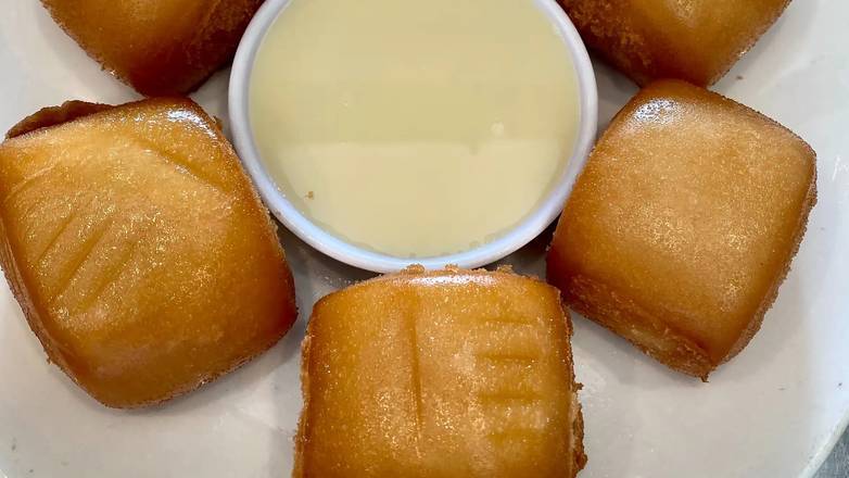 Order Golden Friend Bun with Condensed Milk (6 pcs) food online from 88 Baobao store, Castro Valley on bringmethat.com