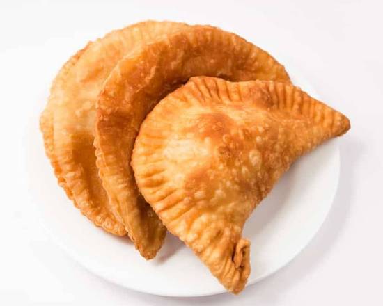 Order Beef Empanada (Empanada de Carne) food online from Maikel Kitchen store, Fort Myers on bringmethat.com