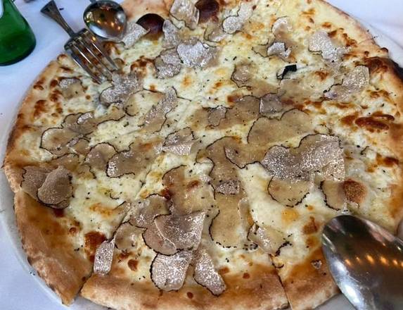 Order *Special* Black Truffle Pizza food online from Sor Tino store, Los Angeles on bringmethat.com