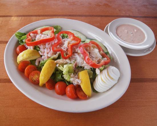 Order Ivar’s Classic Dungeness Crab &  Bay Shrimp Combo Louie food online from Ivar store, Mukilteo on bringmethat.com