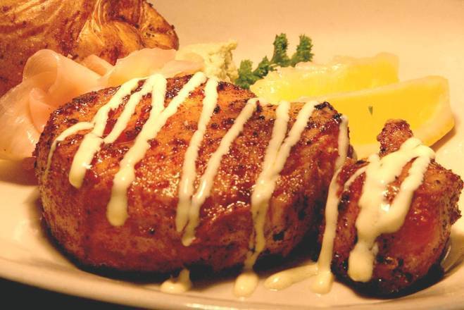 Order Ahi Tuna food online from Harold Seltzer Steakhouse store, St. Petersburg on bringmethat.com