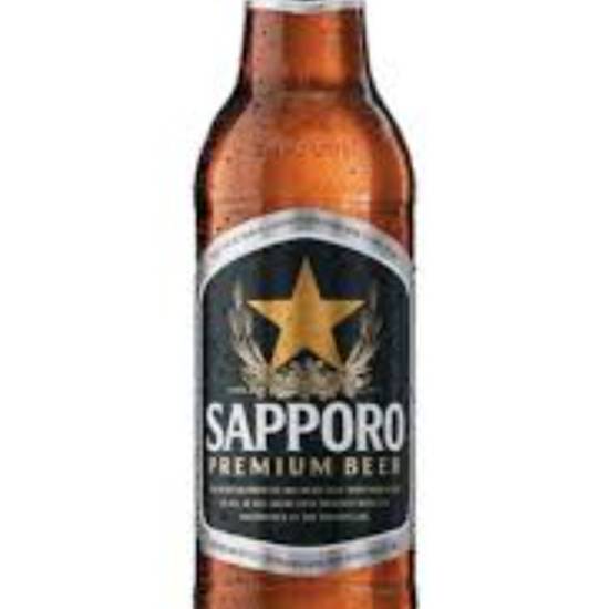 Order SAPPORO PREMIUM BEER 20.3 OZ BOTTLE food online from Duke Liquor & Jr. Market store, Los Angeles on bringmethat.com