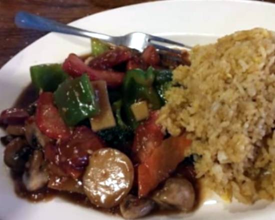 Order Roast Pork with Garlic Sauce food online from China Wok store, Boca Raton on bringmethat.com