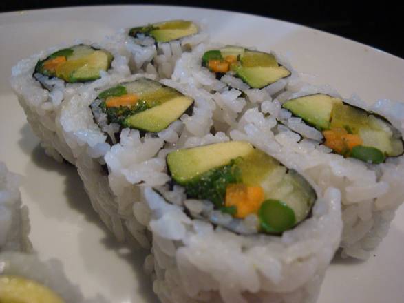 Order Vegetable Roll food online from Samurai Sushi store, Heathrow on bringmethat.com