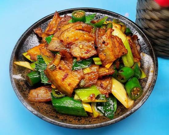 Order 蜀湘回锅肉️  twice cooked pork belly w/ black bean pepper sauce food online from Fashion Wok store, Sunnyvale on bringmethat.com