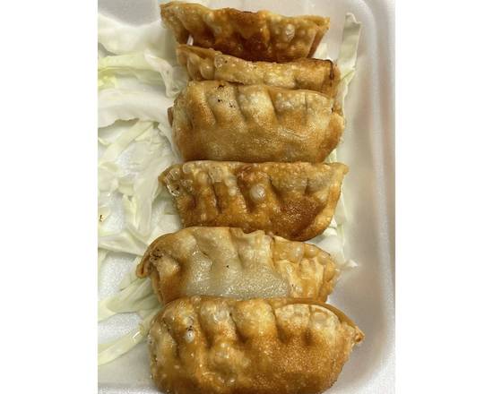 Order Potsticker food online from Lee's BBQ + Boba store, Cudahy on bringmethat.com