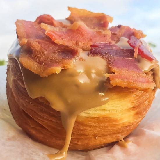 Order Maple-Bacon Cronut food online from Jannys store, Irvine on bringmethat.com