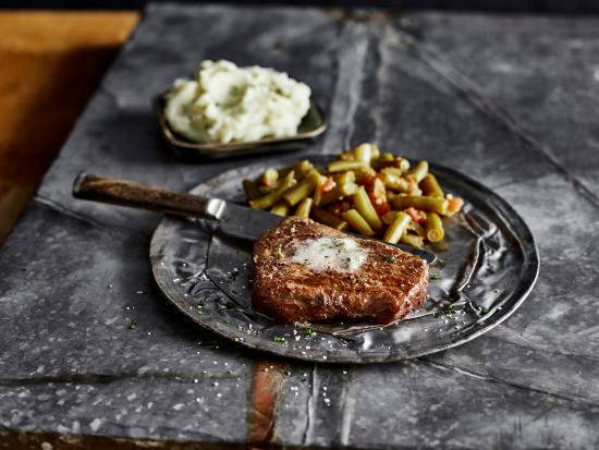 Order 8 oz. Top Sirloin food online from Ruby Tuesday store, Las Cruces on bringmethat.com
