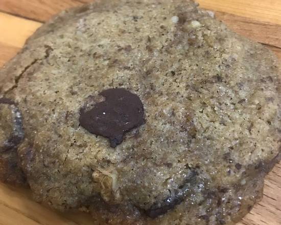 Order Chocolate Chip Walnut Cookie food online from Breads On Oak store, New Orleans on bringmethat.com