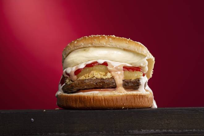 Order Burger (Beef or Shredded Beef) food online from La Perrada Del Gordo store, Port Saint Lucie on bringmethat.com