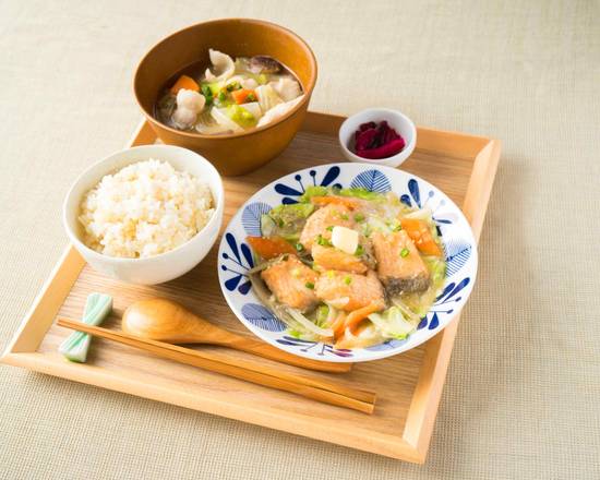 和のスープと和のごはん こめらく横浜西口店 Wanosu Putowanogohann Komerakuyokohamanisiguchitennの出前 宅配 テイクアウトメニュー ウーバーイーツ