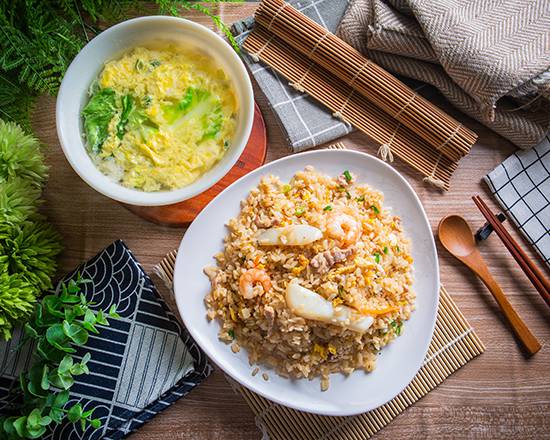 瑛茹鱔魚麵(各式炒飯炒麵)