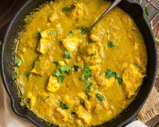 Order Chicken Kurma food online from Tikka Island store, San Antonio on bringmethat.com