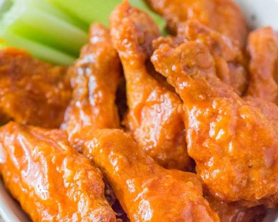 Order Chicken Wings food online from Italia Ristorante & Pizzeria 3 store, Frederick on bringmethat.com