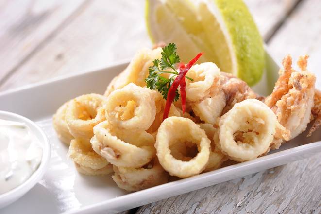 Order Fried Calamari food online from Sakura Grill store, El Monte on bringmethat.com