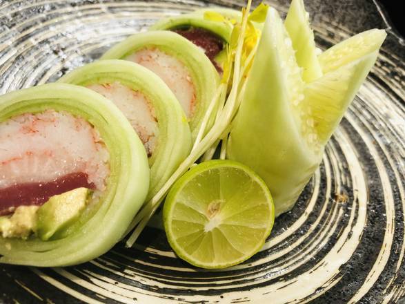 Order Banzai Tree Roll food online from Boku Sushi- store, Maitland on bringmethat.com