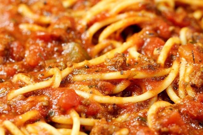 Order Home Cooking Spaghetti food online from Captain King's Seafood City store, Memphis on bringmethat.com