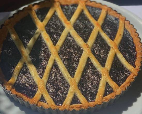 Order Dolci Speciale Agostino’s Blueberry Pie with Vanilla Gelato food online from Sor Tino store, Los Angeles on bringmethat.com