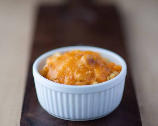Order Macaroni and Cheese food online from BJs Market & Bakery store, Chicago on bringmethat.com