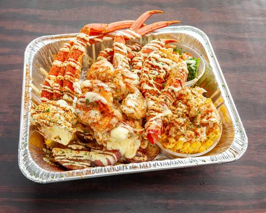 Order Q's Crackin' Trio Platter food online from Q Crackin Crab store, Cocoa Beach on bringmethat.com