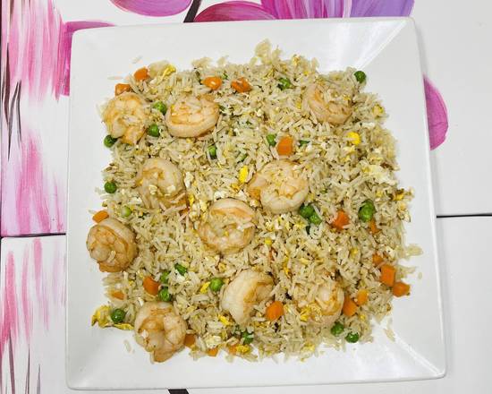 Order P17.,Fried Rice: Shrimp, Chicken, Seafood, Tofu or Pork  food online from Pho Binh Minh store, Maple Valley on bringmethat.com