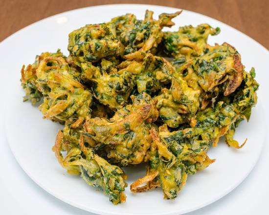 Order Palak Pakoda food online from Desi Chops store, Terrace on bringmethat.com