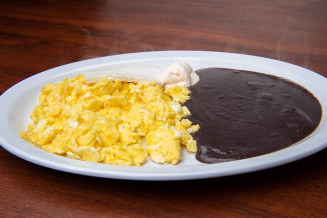 Order Huevos Revueltos food online from El Tipico Quetzal Cafeteria store, West Palm Beach on bringmethat.com