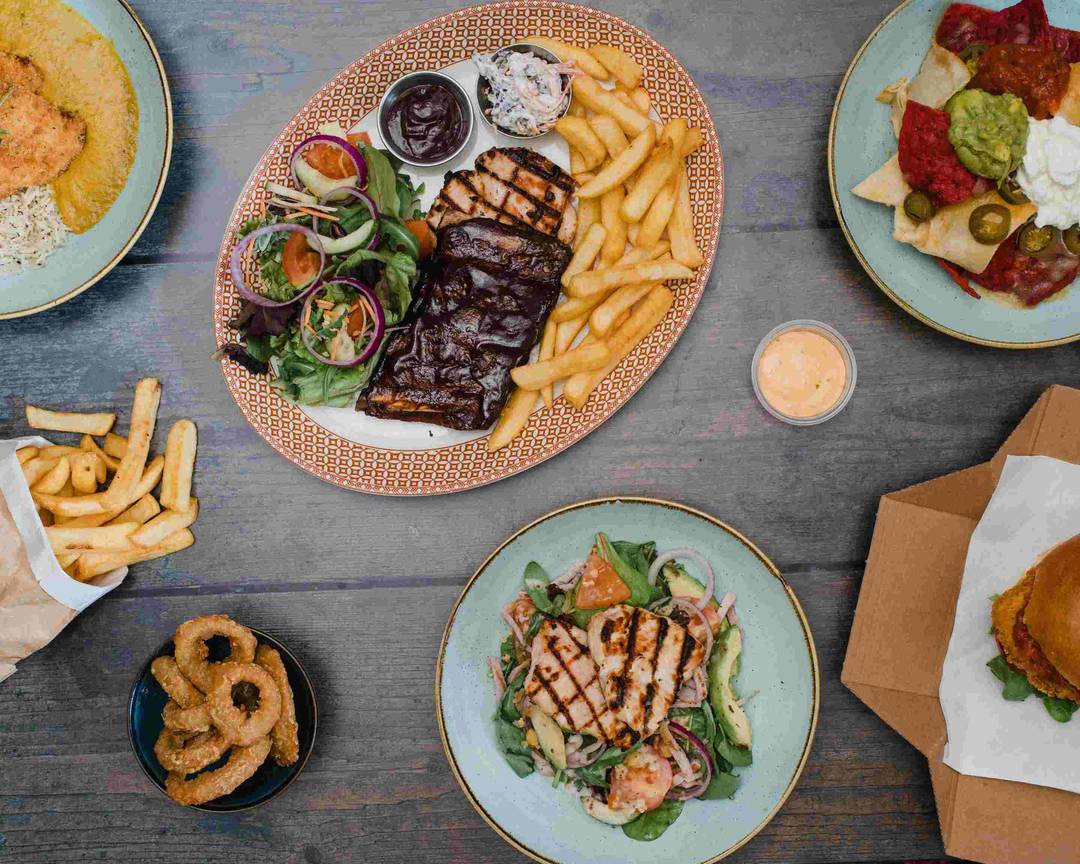 The Blunsdon Arms Ember Inns Menu Takeaway in Blunsdon St Andrew