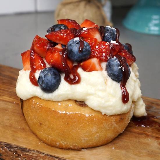 Order Very Berry Roll food online from Cinnaholic store, Westfield on bringmethat.com