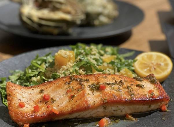 Order Grilled Salmon Plate food online from H&H Brazilian Steakhouse store, Los Angeles on bringmethat.com