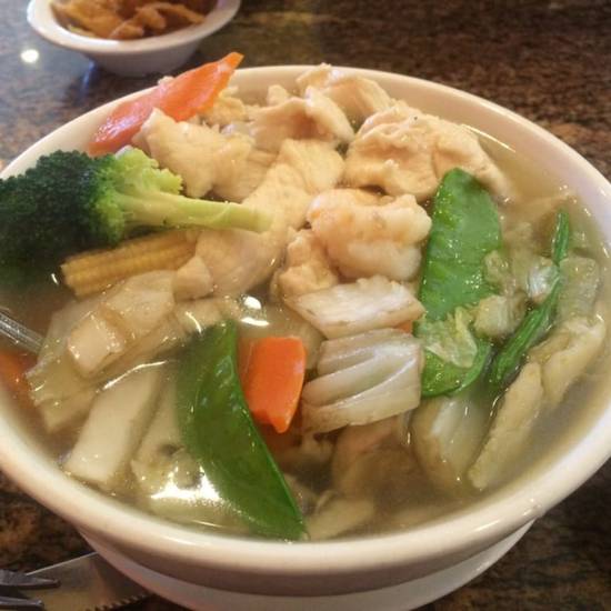Order 20. House Special Soup food online from Excel Chinese Restaurant store, South Chesterfield on bringmethat.com
