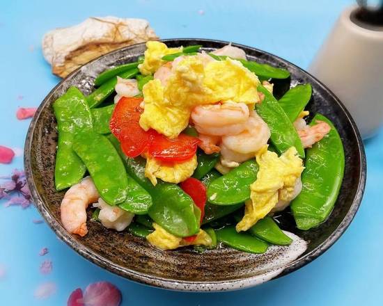 Order 雪豆滑蛋虾Shrimp &snow peas egg w/scallion sauce food online from Fashion Wok store, Sunnyvale on bringmethat.com