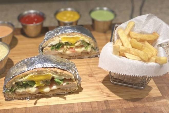 Order La Rola Hamburger + 1 Coca Cola Gratis food online from Medellin Restaurant store, Coconut Creek on bringmethat.com