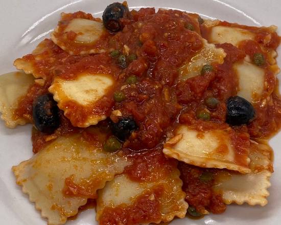 Order Ravioli Fondue food online from Spaghetto store, Davie on bringmethat.com