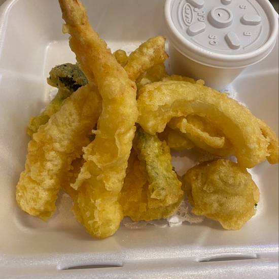 Order Tempura Shrimp Vegetable food online from Yu-n-mi store, Beverly Hills on bringmethat.com