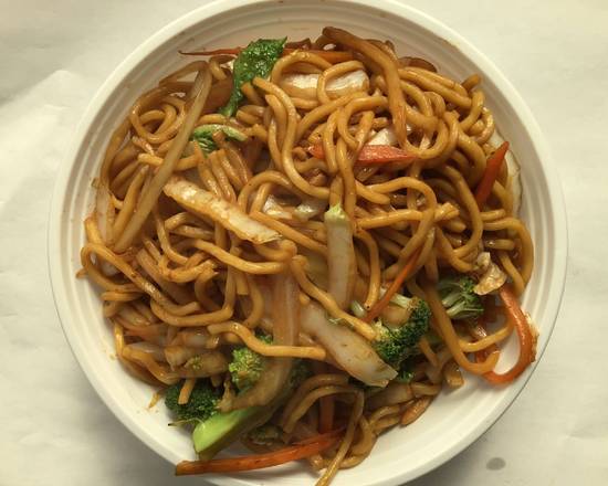 Order Vegetable Lo Mein food online from Tompkins Avenue Restaurant store, Brooklyn on bringmethat.com