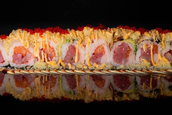 Order QIN DYNASTY ROLL (8) (Spicy) food online from Qin Dynasty store, Houston on bringmethat.com