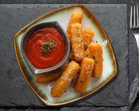 Order Cheesy Mozzarella Strips food online from Chicken Wing Co. store, West Melbourne on bringmethat.com