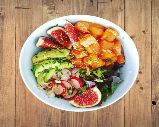 Poke bowl saumon