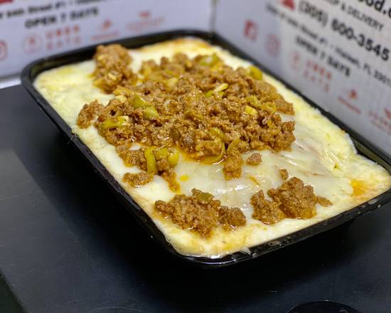 Order Espagueti De Picadillo De Res (Ground Beef Spaguetti) food online from Churro Magico store, Hialeah on bringmethat.com
