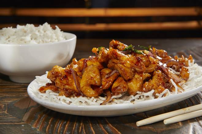 Order Mongolian Chicken food online from Inchin Bamboo Garden store, Nashville on bringmethat.com