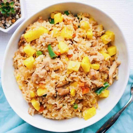 Order Pineapple Fried Rice food online from Thai River store, Petaluma on bringmethat.com