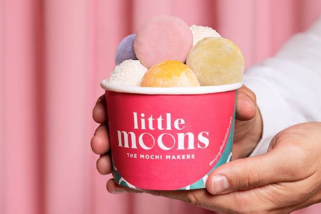 Order Little Moons Mochi Ice Cream Soho Takeaway In London Delivery Menu Prices Uber Eats