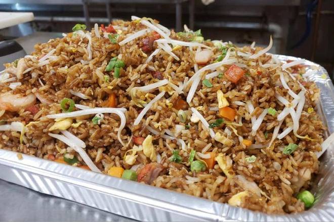 Order House Special Fried Rice (6-8 ppl - Tray)  food online from Hong Kong Alleys Kitchen store, Union Park on bringmethat.com
