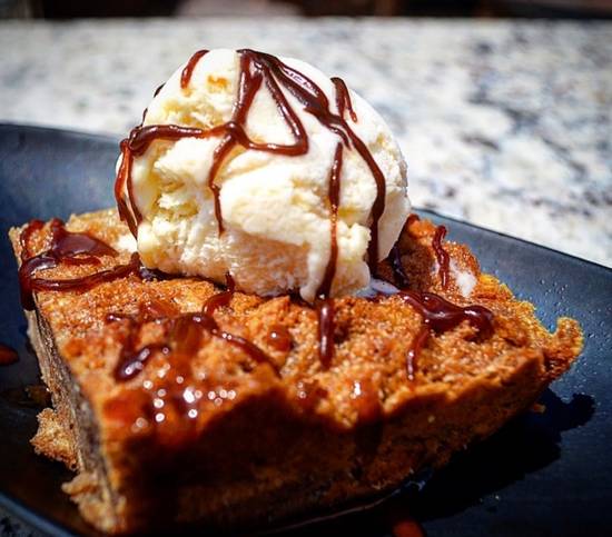 Order Bread Pudding food online from Dalat Restaurant And Bar store, Dallas on bringmethat.com