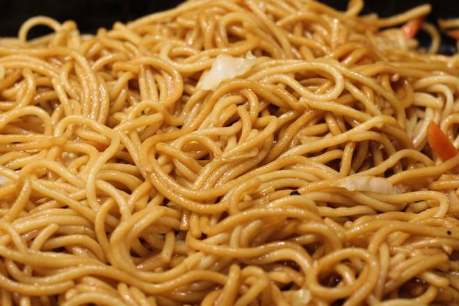 Order Lo Mein food online from Captain King's Seafood City store, Memphis on bringmethat.com