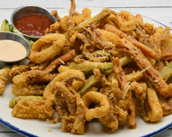Order Fried Calamari food online from Landry's Seafood House store, Orlando on bringmethat.com