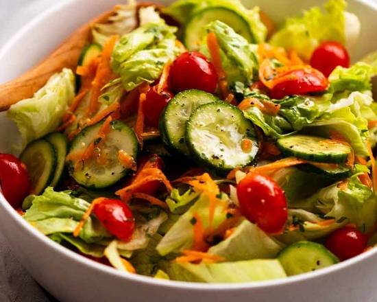 Order Garden Salad food online from Yumze Food store, Far Rockaway on bringmethat.com