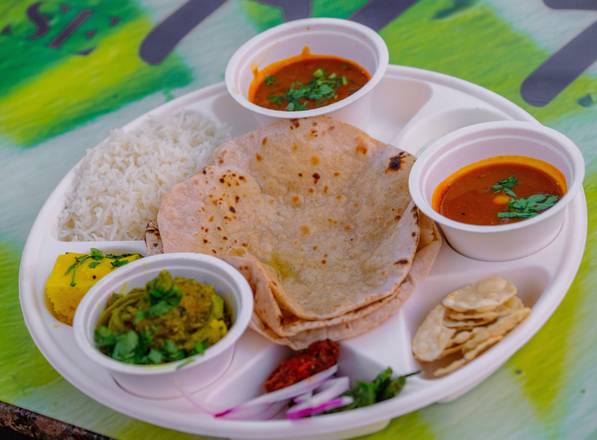 Order Chowpatty Thali (Gujarati) food online from Chowpatty store, Woodbridge Township on bringmethat.com